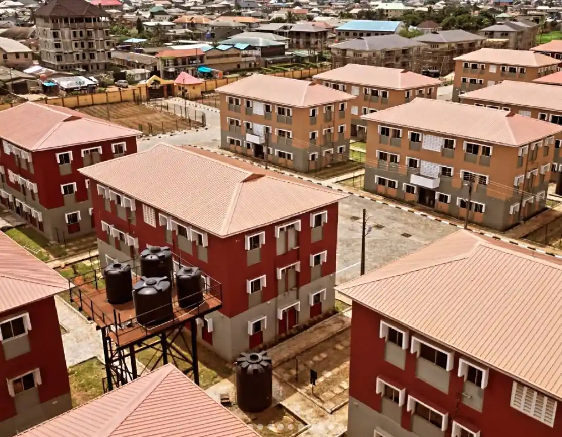 Ikotun, Igando; Location, Area Guide, Leisure And Shopping, Apartments And Properties
