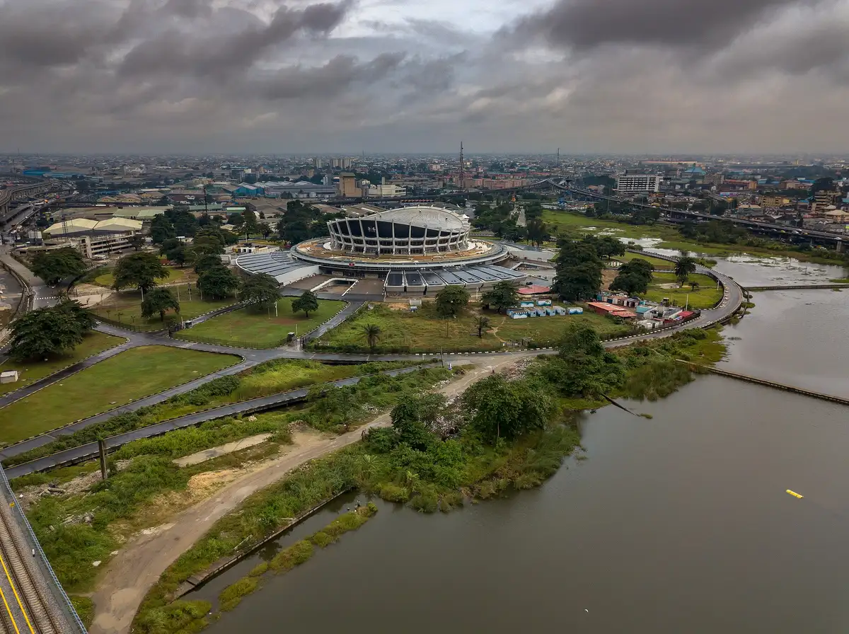 Iganmu, Orile, Coker; Location, Area Guide, Leisure and Shopping, Schools, Apartments and Properties